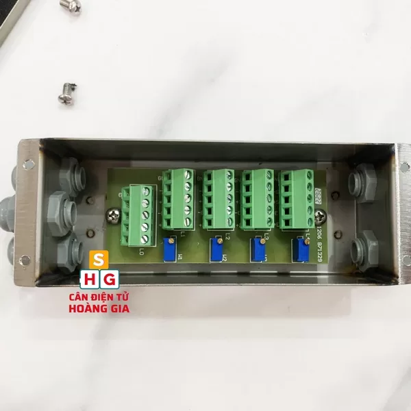 Hộp Nối 4 Loadcell - INOX Chống Nước - Cân điện tử Hoàng Gia | Uy tín 10+ năm, Uy Tín, Giá Tốt hộp nối 4 loadcell inox chống nước chế độ kết nối