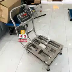 Cân Bàn Điện Tử Gắn Bánh Xe 500kg 8201 Japan - INOX 304 - Khung bàn 50x60cm - Cân điện tử Hoàng Gia | Uy tín 10+ năm, Uy Tín, Giá Tốt can dien tu co banh xe 5 - Cân điện tử Hoàng Gia | Uy tín 10+ năm, Uy Tín, Giá Tốt