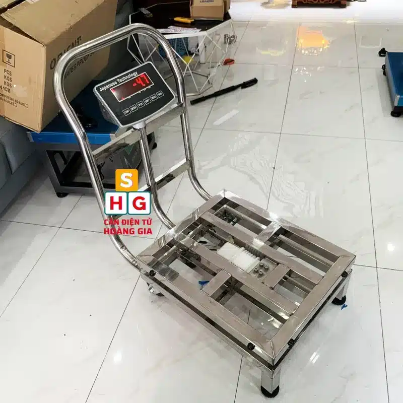 cân điện tử có bánh xe can dien tu co banh xe 5 jpg - Cân điện tử Hoàng Gia | Uy tín 10+ năm, Uy Tín, Giá Tốt
